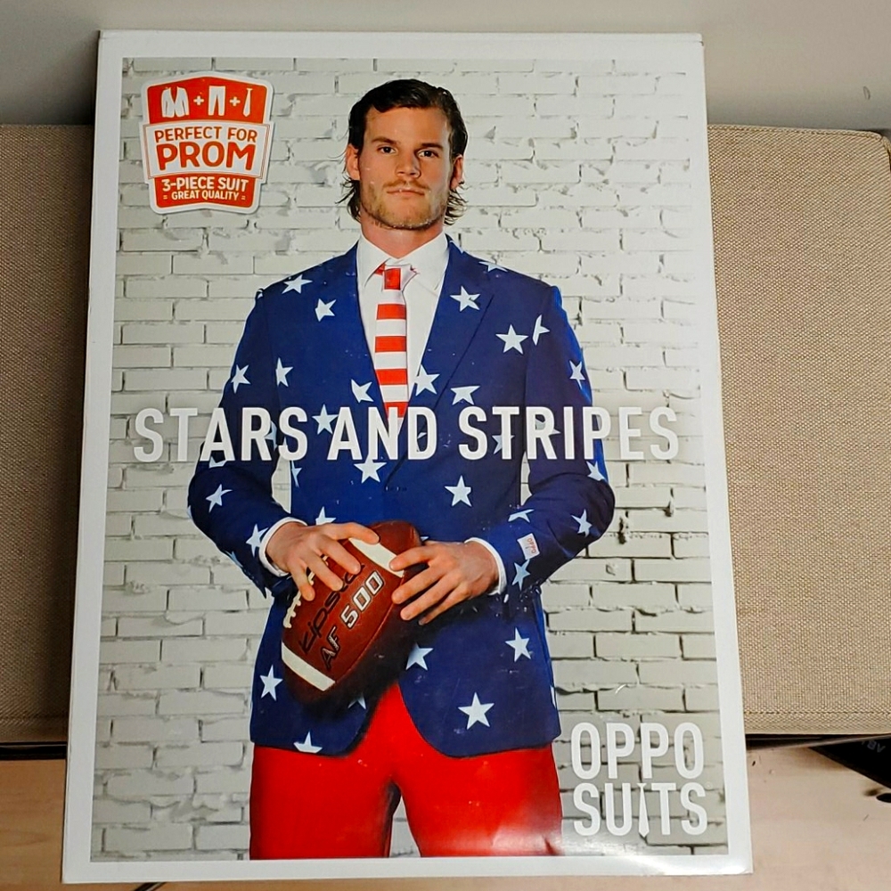 BRAND NEW Men's suit